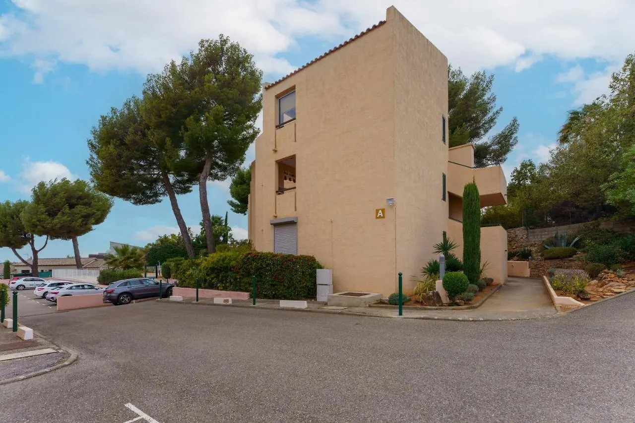 Oldeto - Appt Climatise Avec Piscine Partagee Apartment Bandol 0*,  France