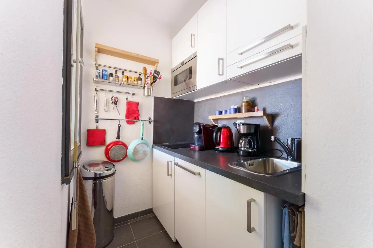 Oldeto - Appt Climatise Avec Piscine Partagee Apartment Bandol 0*,
